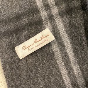 Enya Monteroni scarf*
